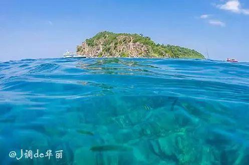 文明一分钟｜寒冬里的温暖！数十人合力送临产孕妇就医