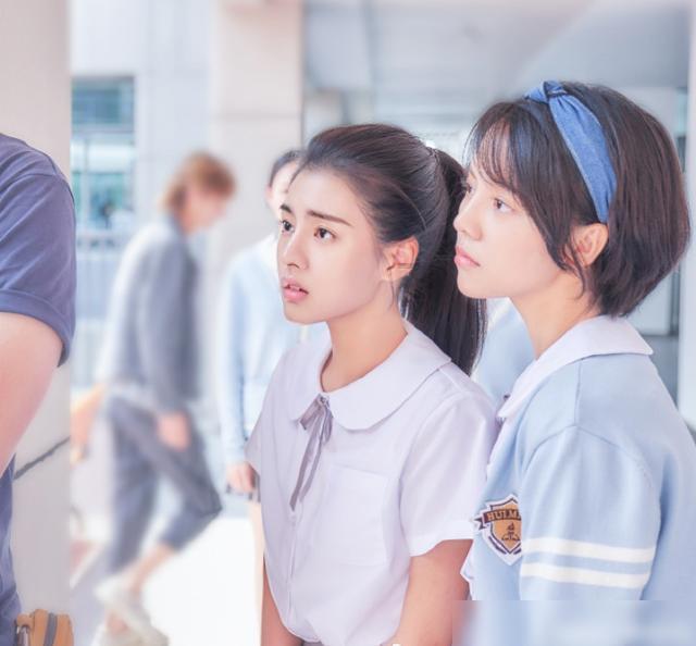 卑鄙的小妖精