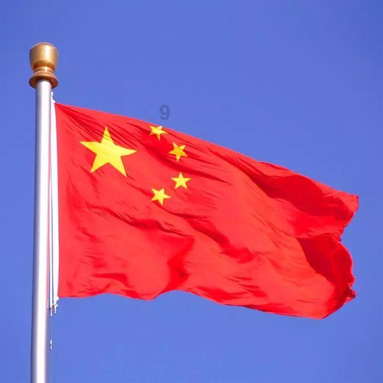 酒店老板当着人面拉着我手让我闻他嘴游戏画面
